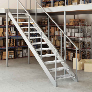 Решетчатая ступень, 70x24x7 см, оцинкованная сталь