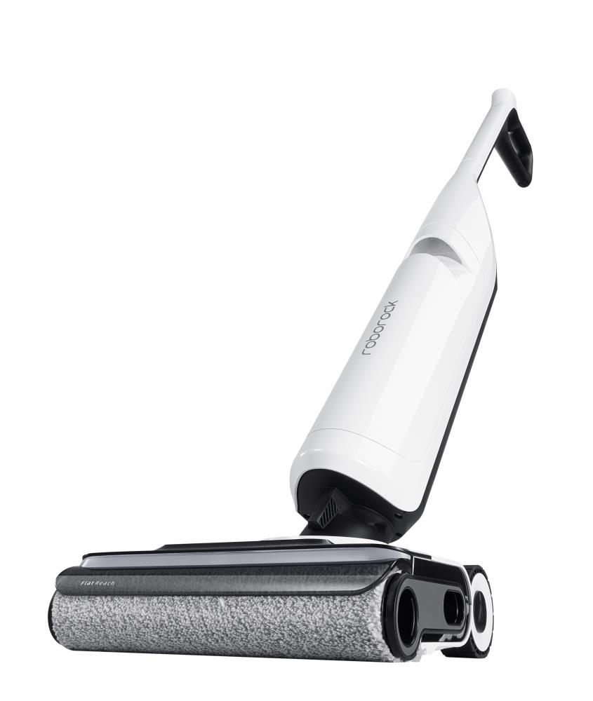 Roborock märg- ja kuivpuhastaja puhastamas põrandat