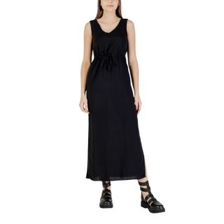 Vero Moda Ülikond Naine