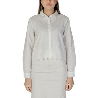 Jacqueline De Yong Särk Naine