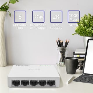 Qoltec Network SWITCH | 5 x RJ45 port | 1000Mbps | Fast Ethernet | LAN
