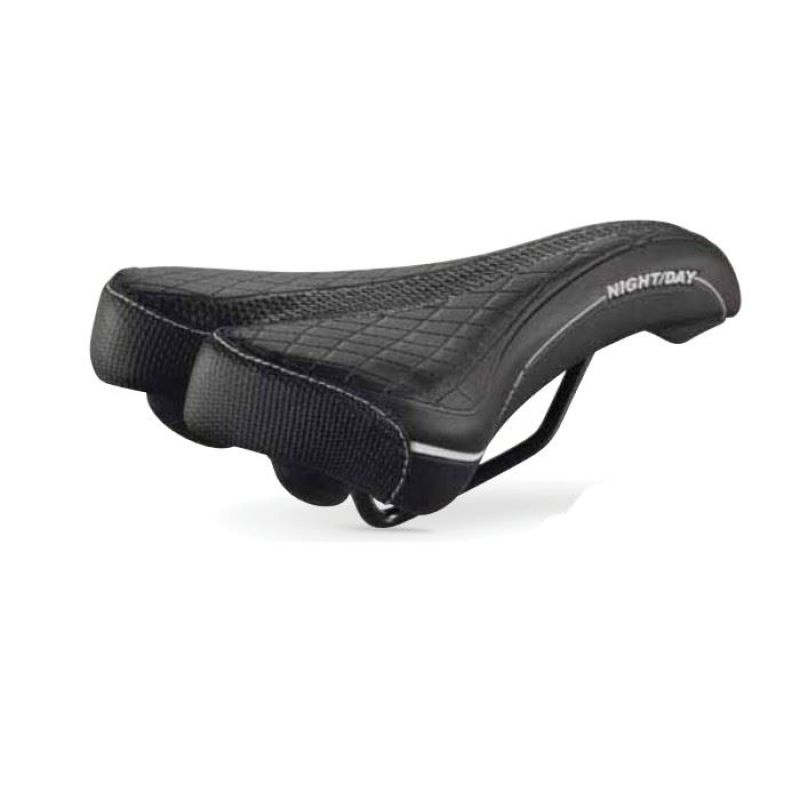 NIGHT/DAY saddle black