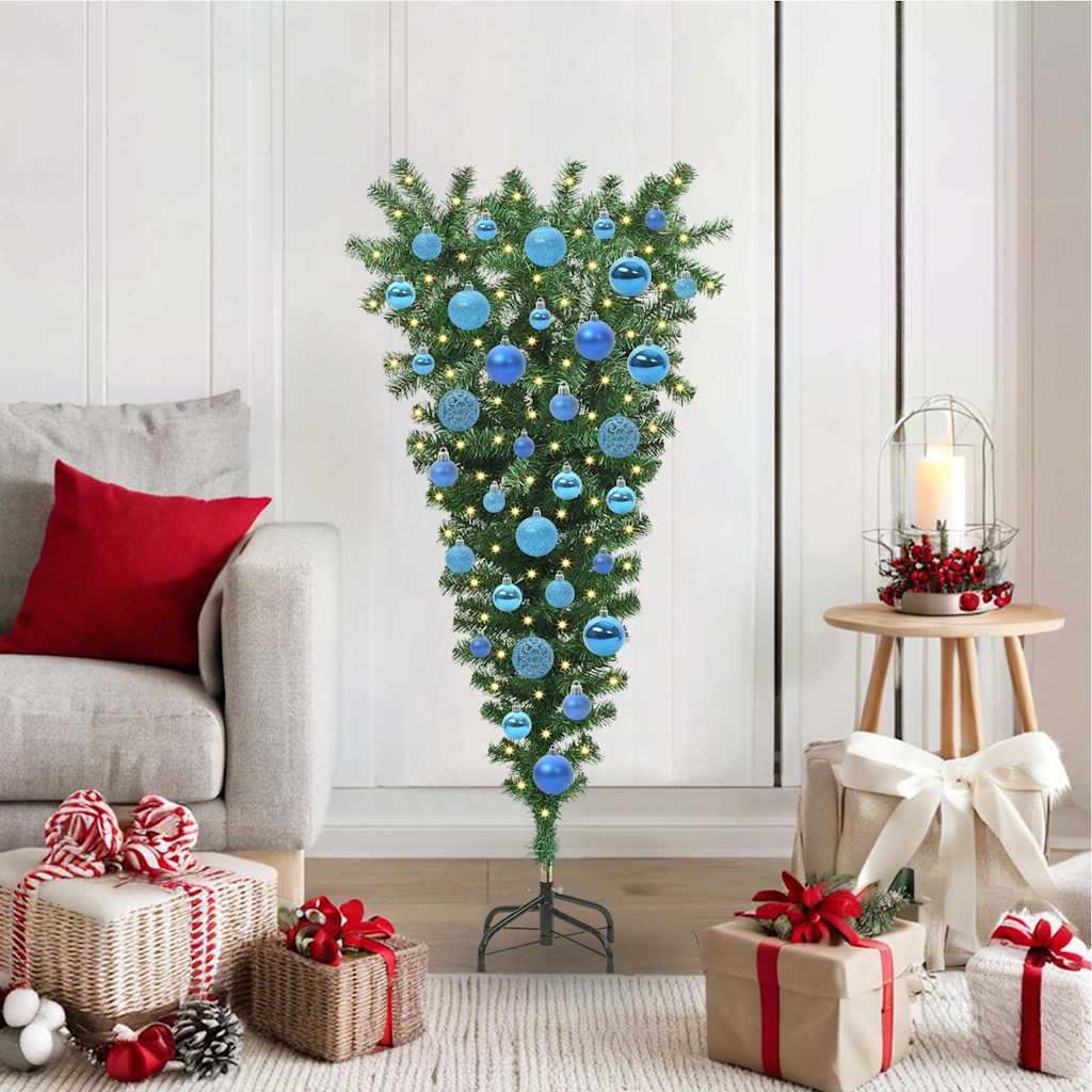 Üks ülespoole pööratud kunstlikku valgustatud jõulupuu koos pallikomplektiga