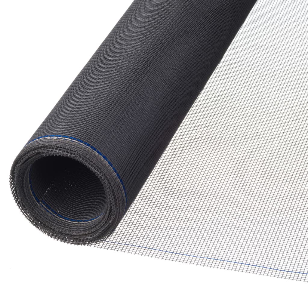 Must klaaskiust putukavõrk rullis